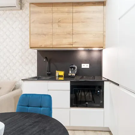 Apartment New Modern - Quiet Street - Setas De *